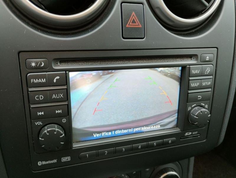 Nissan Qashqai 2.0 dCi Tekna DPF 4x4 AT