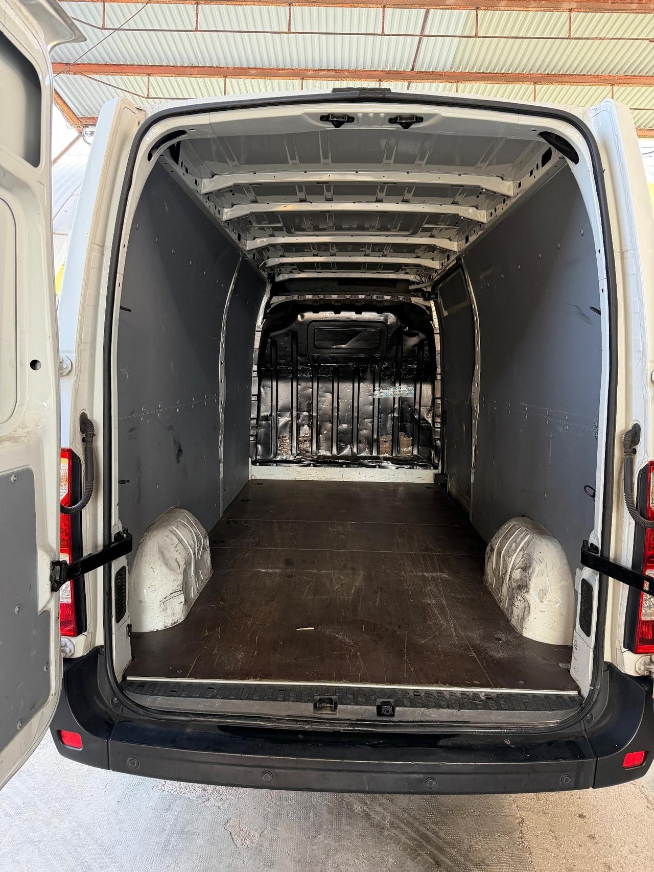 Renault Master 2.3 d Maxi Lungo con clima