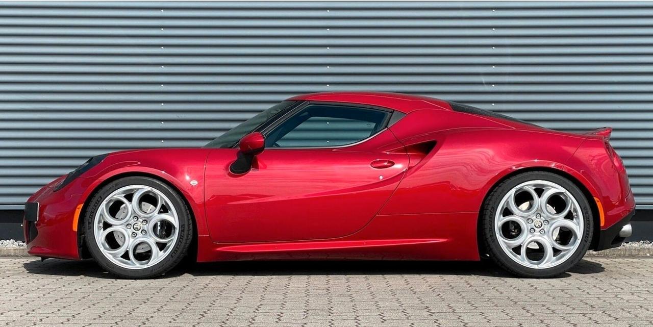 Alfa Romeo 4C 1750 TBi