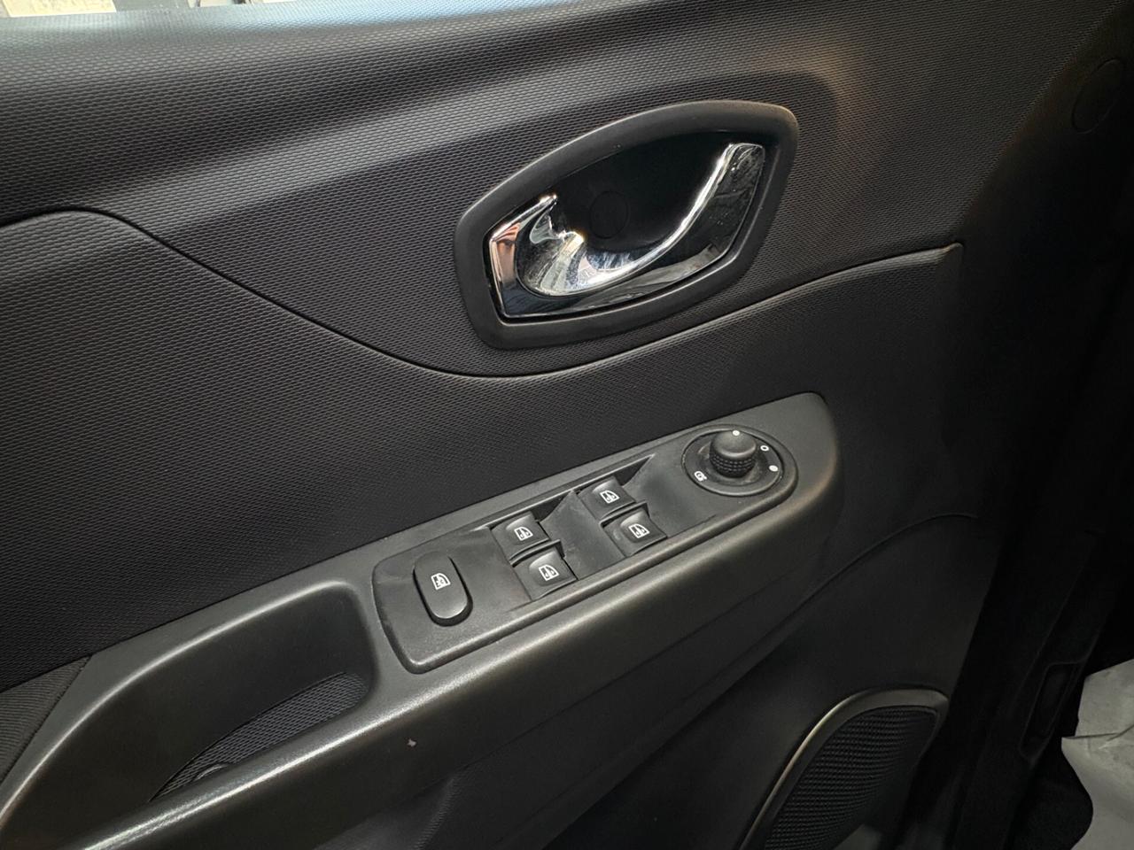 Renault Captur 0.9 TCE 90cv Zen