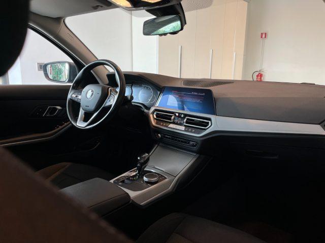 BMW 318 iA Touring Business Advantage StepTronic 156cv