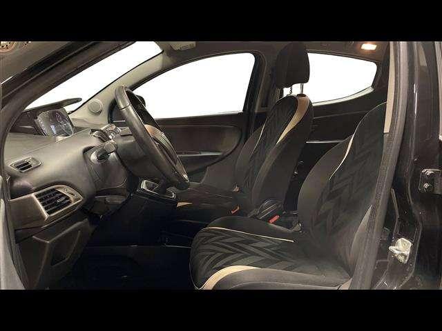 Lancia Ypsilon 5 Porte 1.2 69cv Platinum