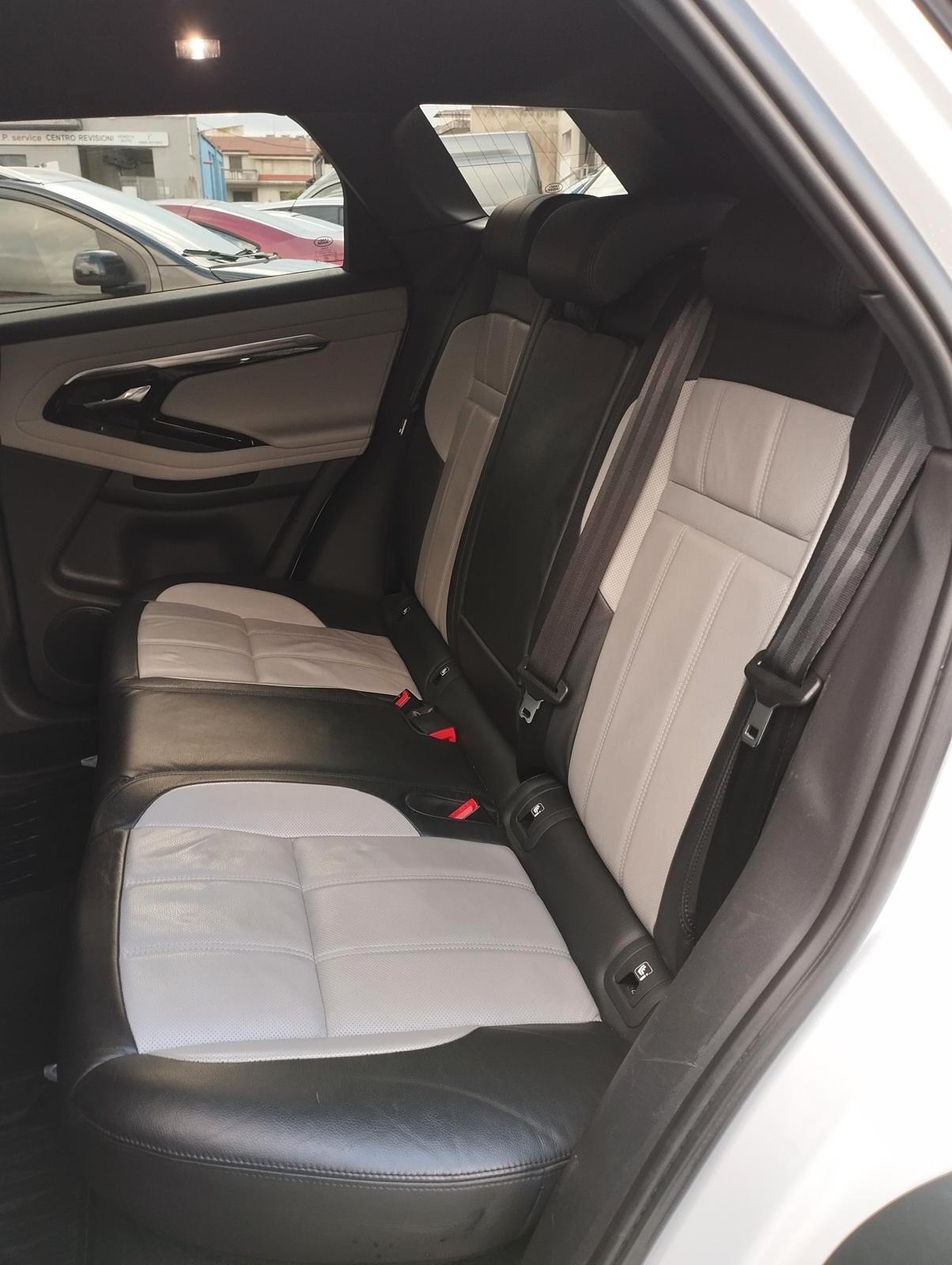 Land Rover Range Evoque 2.0D I4-L.Flw 150CV AWD Auto R-Dynamic SE