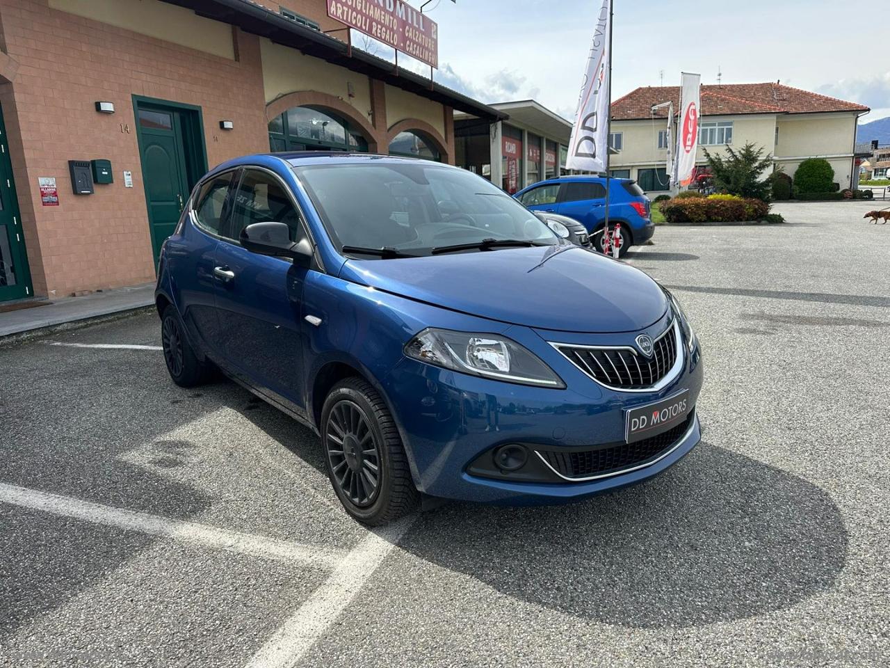 LANCIA Ypsilon 1.0 FireFly 5p.S&S Hybrid Silver *NEOPATENTATI*