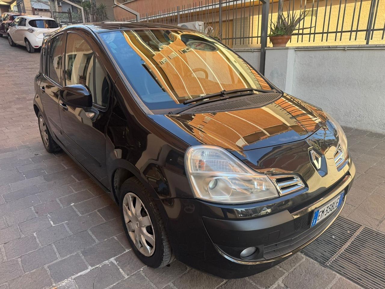 RENAULT Grand Modus 1.2 16V TCE Live UNIPRO