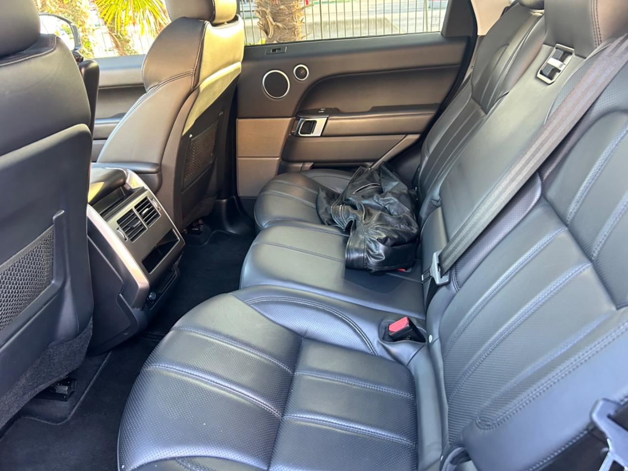 Land Rover Range Rover Sport 3.0 SDV6 HSE SPORT