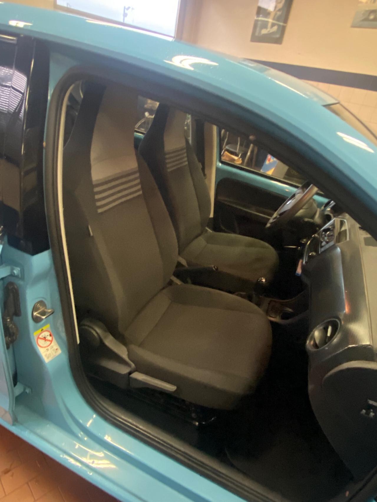 Volkswagen up! 1.0 5p. move BlueMotion Technology