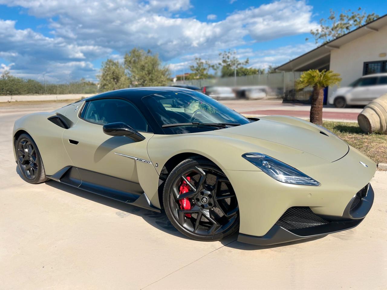 Maserati MC20