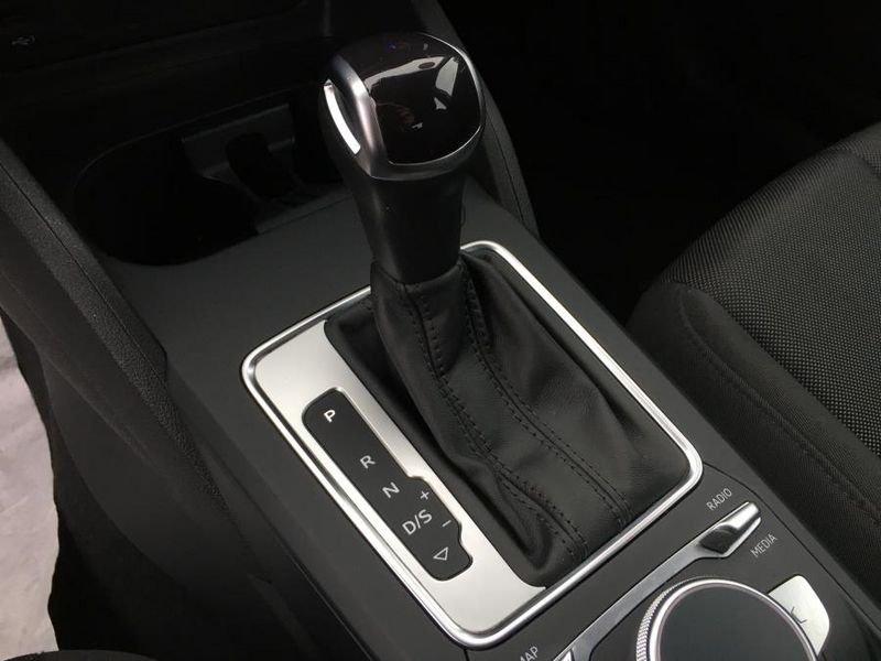 Audi Q2 35 TFSI S-Tronic Business Advanced SUPER-ACCESSORIATA