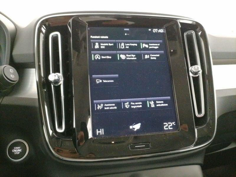 Volvo XC40 1.5 t2 Momentum auto my21