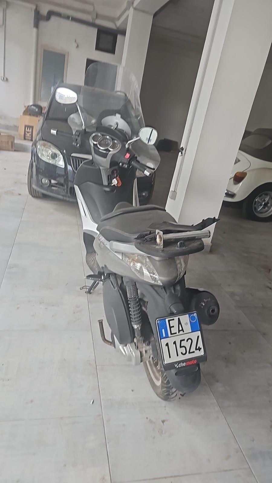 Piaggio Beverly 300