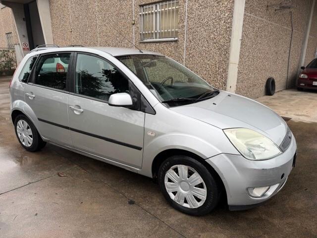 Ford Fiesta 1.2 16V 5p. Ambiente Euro 4 adatta a neopatentati