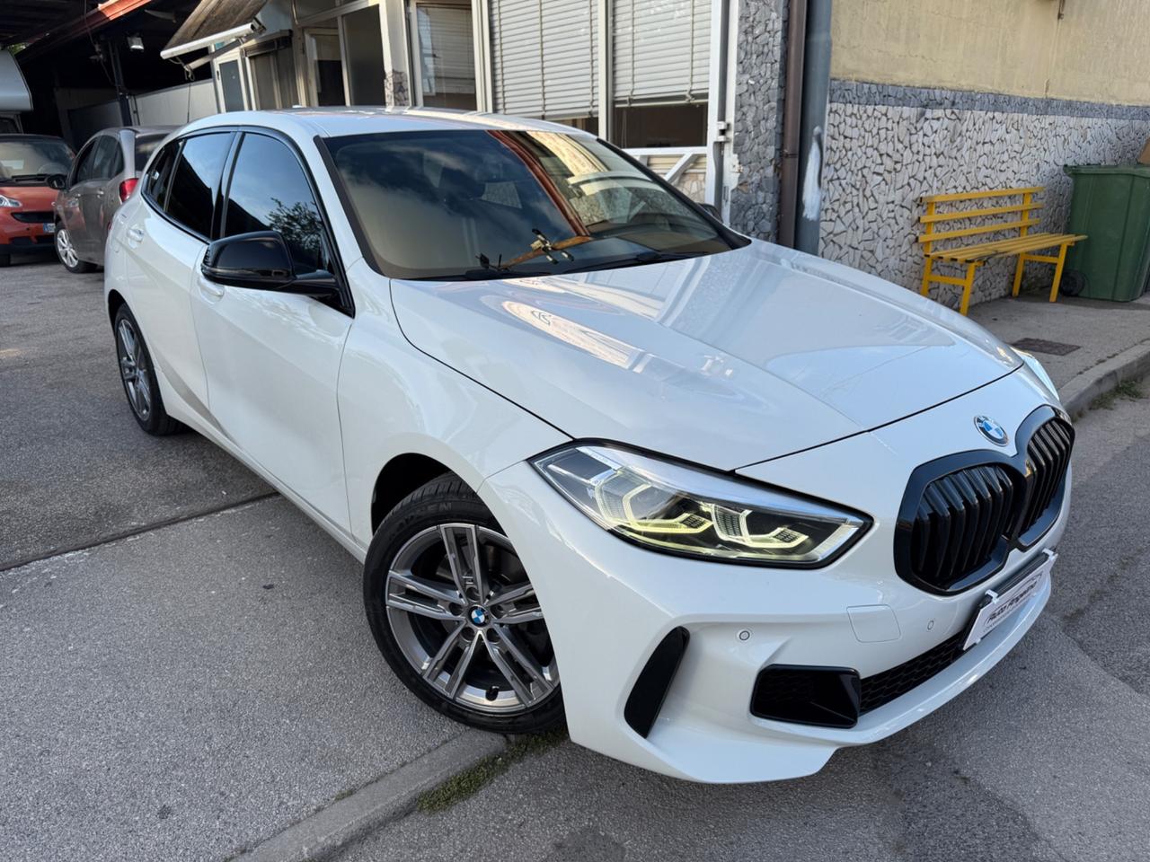 Bmw serie 1 cambio automatico 118d 5p. Msport