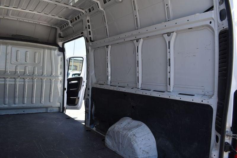 FIAT Ducato 35 2.3 MJT 140CV PL Cabinato Maxi