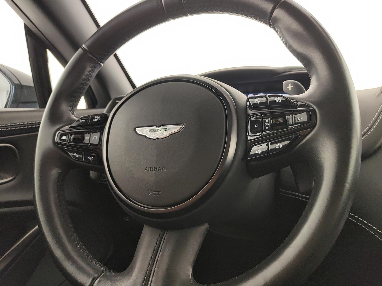 ASTON MARTIN DBX 4.0 auto