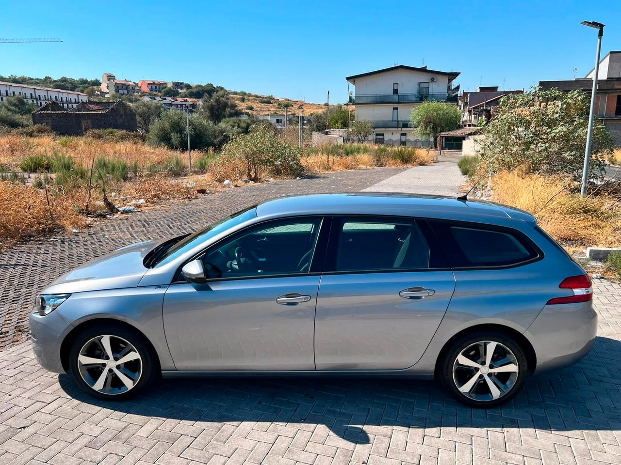 Peugeot 308 1.6HDI MODELLO ALLURE NUOVA 2017