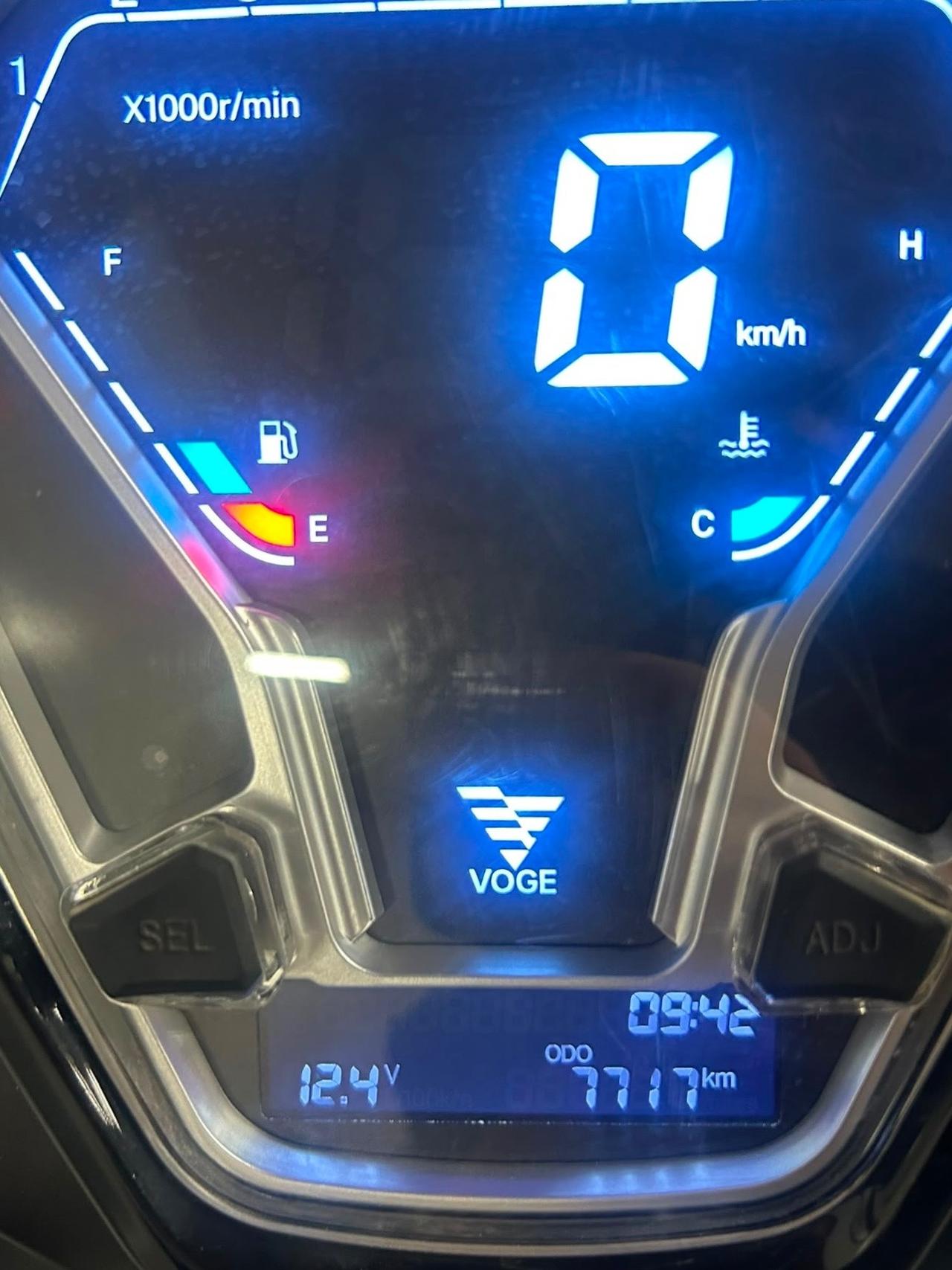 Voge SR 16 / 200