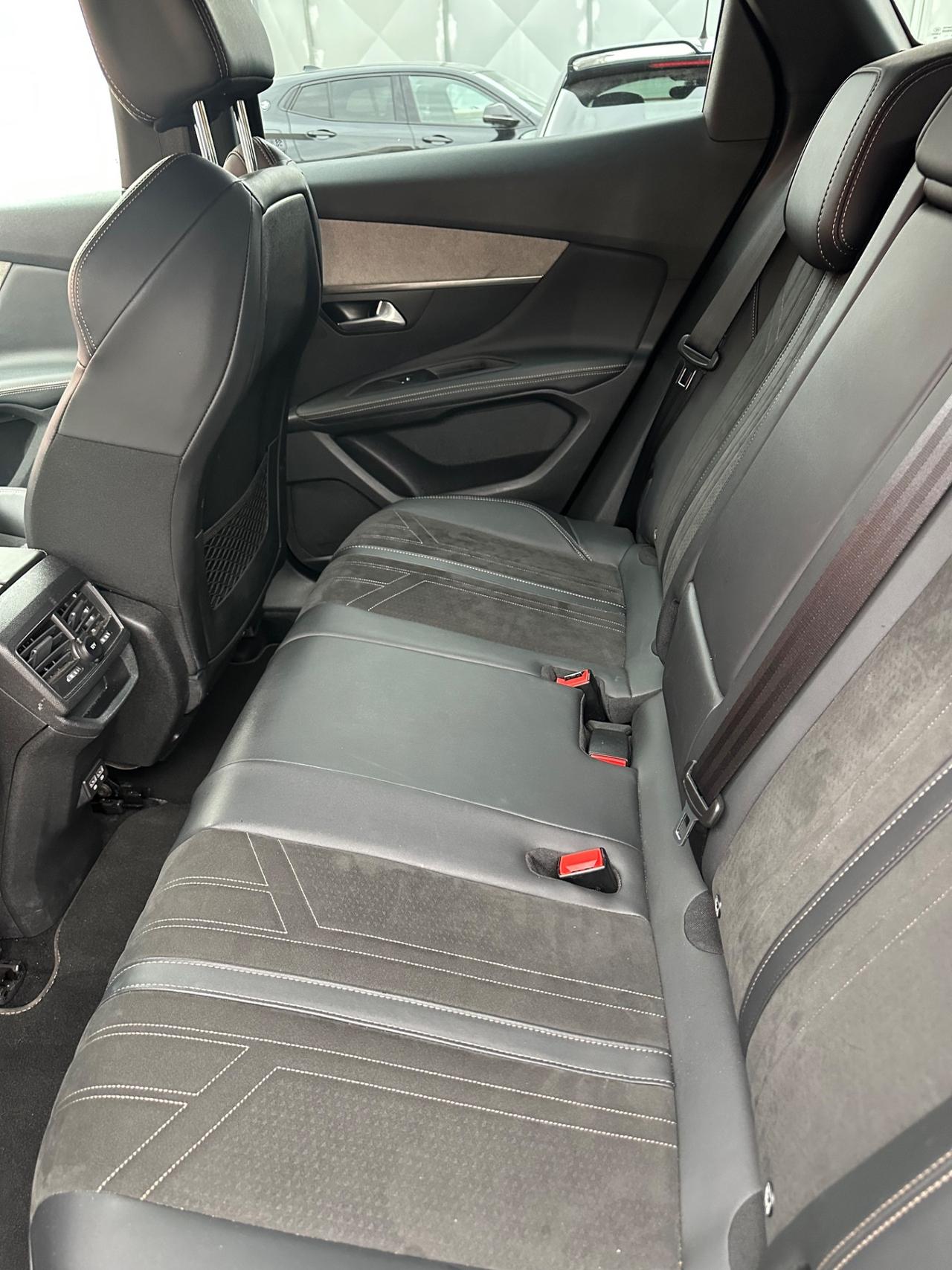 Peugeot 3008 BlueHDi 130 S&S EAT8 GT Pack