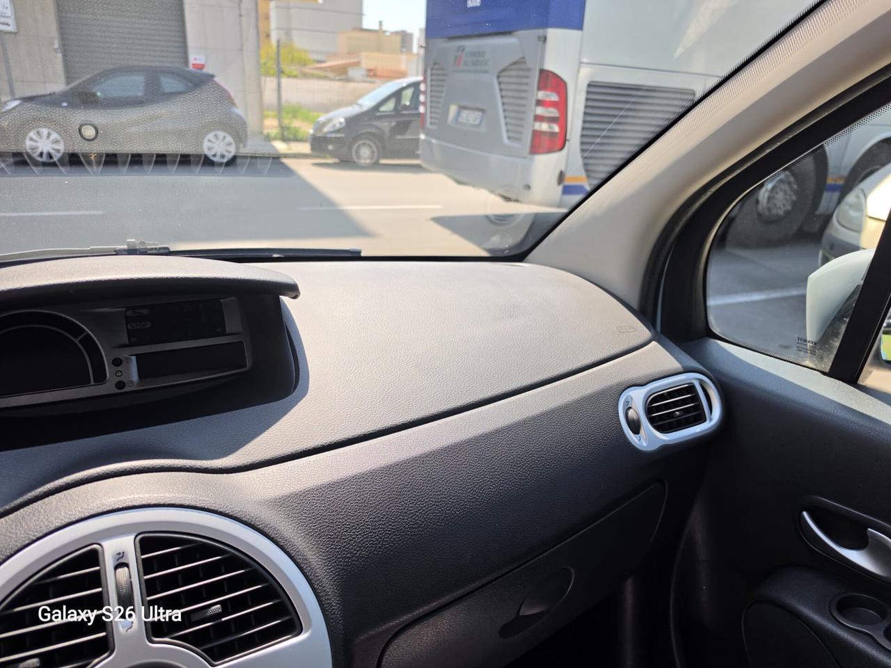 Renault Modus Grand 1.2 BENZINA - ANNO 2010