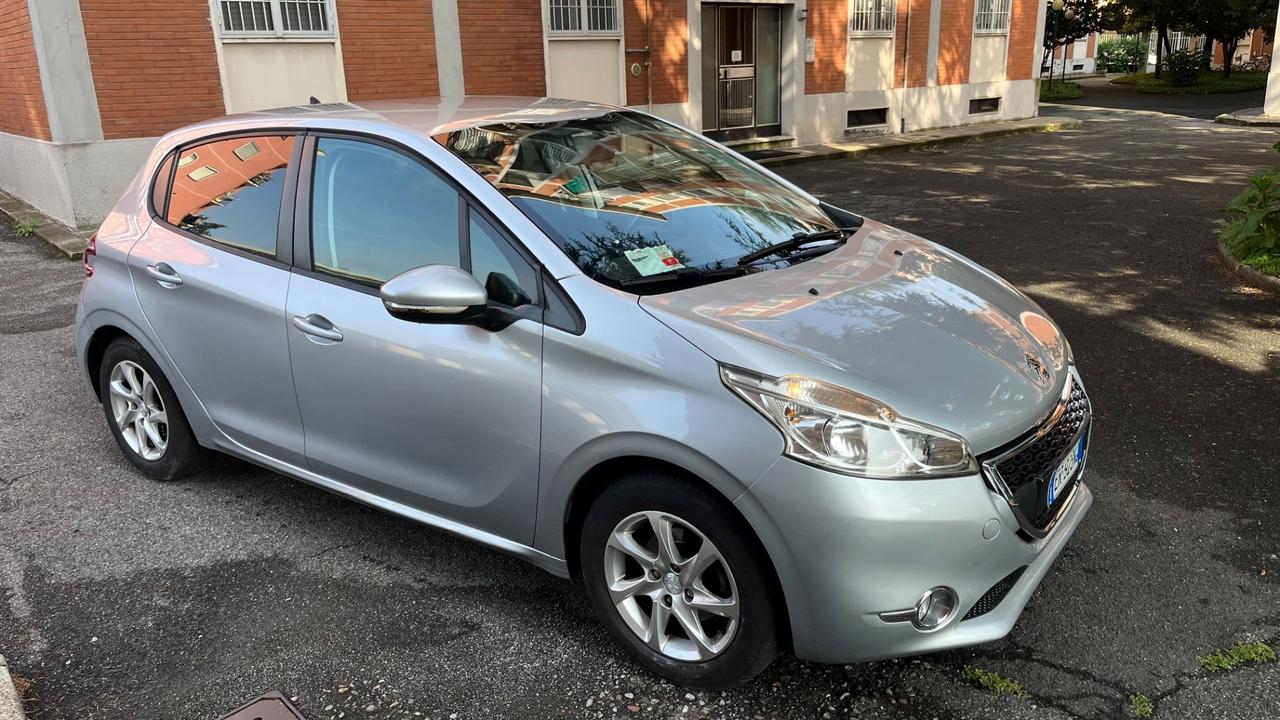 Peugeot 208 1.2 VTi 82 CV 5 porte Active
