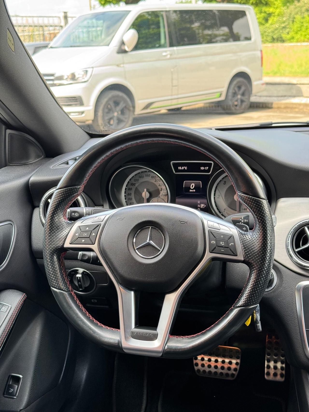 Mercedes-benz CLA 220 CDI Premium Amg