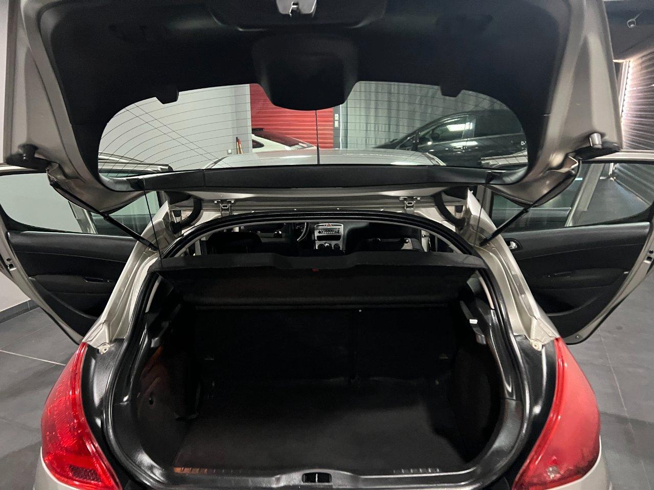 Peugeot 308 5 Porte 1.6 HDI 16V TECNO 90 CV