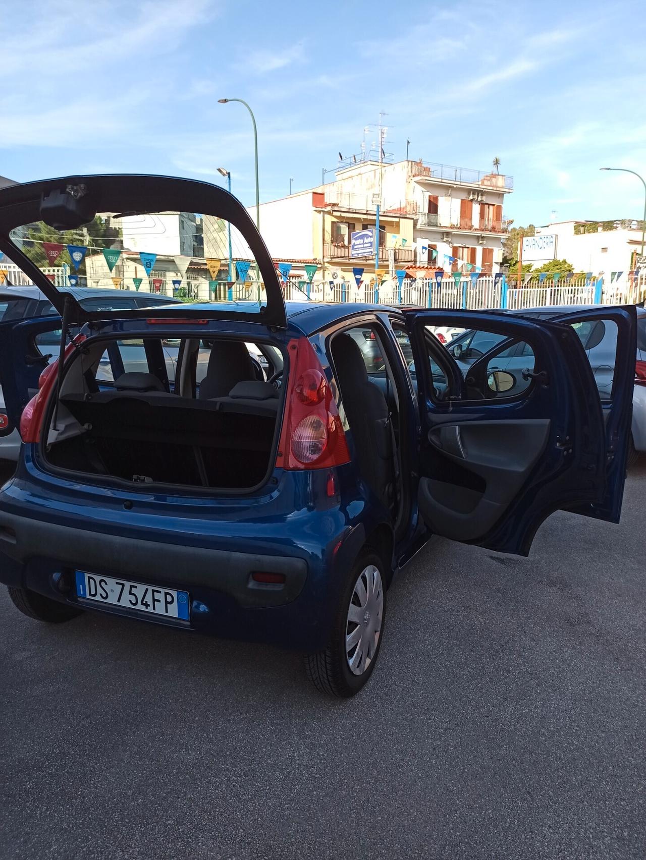 Peugeot 107 1.0 68CV 5p. Plaisir