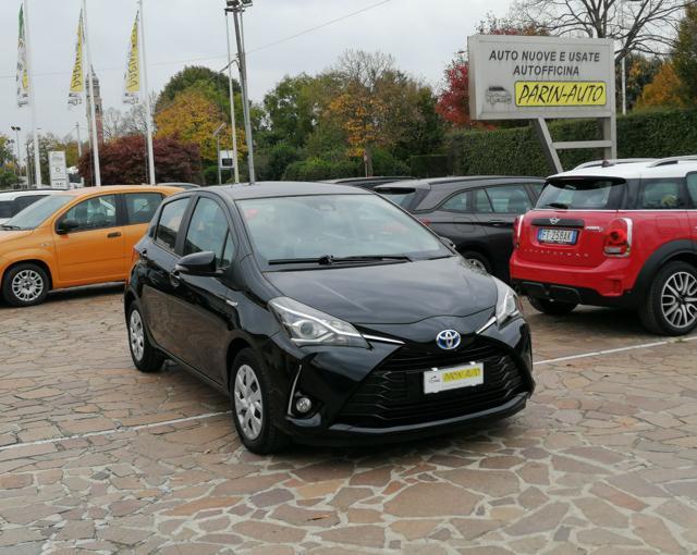 TOYOTA Yaris 1.5 Hybrid 5 porte Business