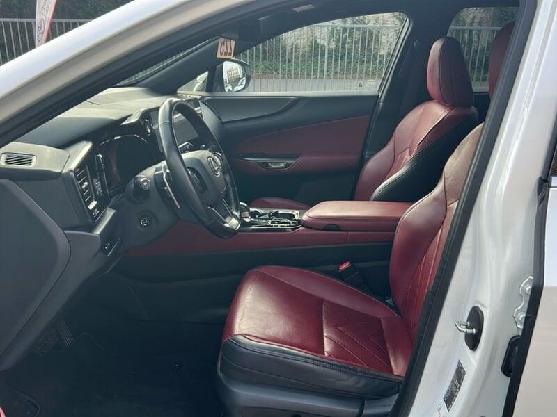 Lexus NX Hybrid Luxury 4WD