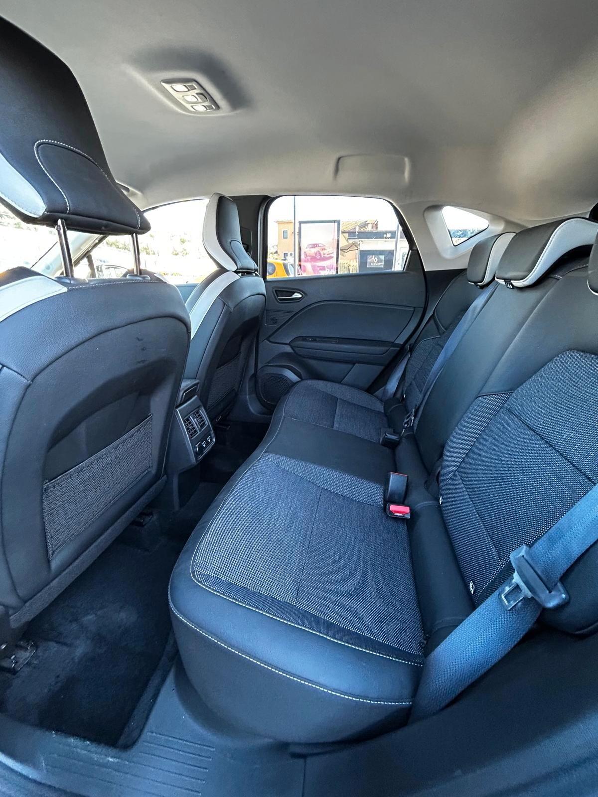Renault Captur Full Hybrid E-Tech 145 CV Techno