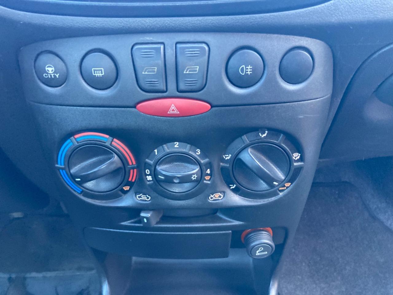 FIAT PUNTO 1.2 BENZINA (PROPRIETARIO UNICO)