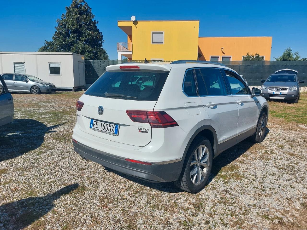 Volkswagen Tiguan 2.0 TDI SCR DSG 4MOTION Business BMT