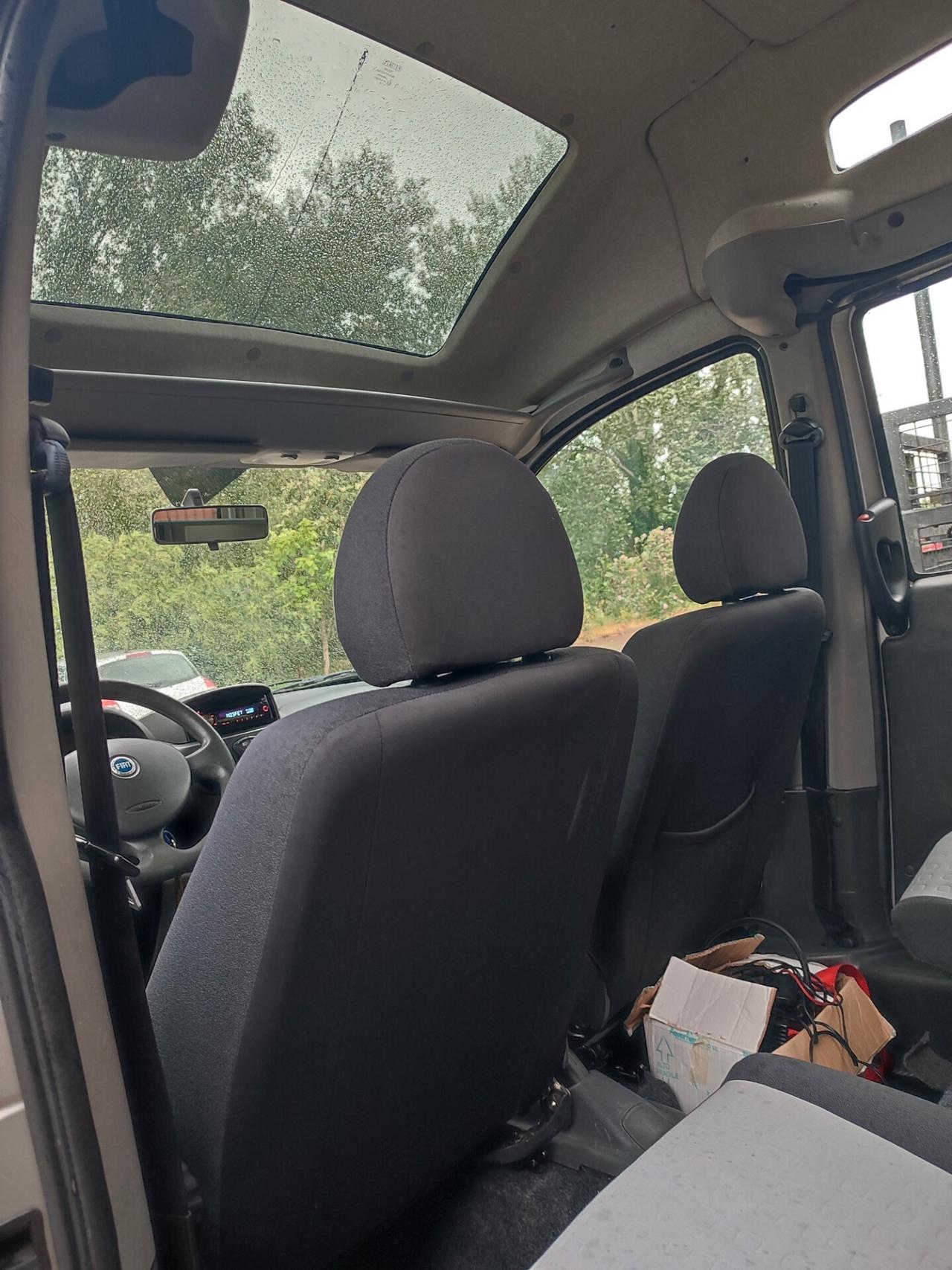 FIAT DOBLO 1.4BENZINA CON PEDANA DISABILI POCHI KM