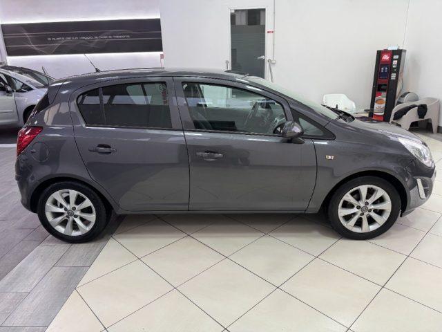 OPEL Corsa 1.2 5 porte Sport
