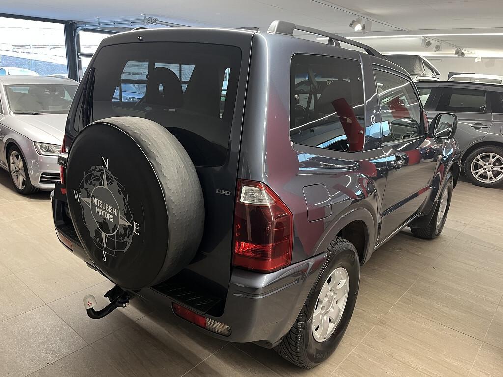 Mitsubishi Pajero 3.2 DI-D 4×4 Dakar Panorama 160 CV