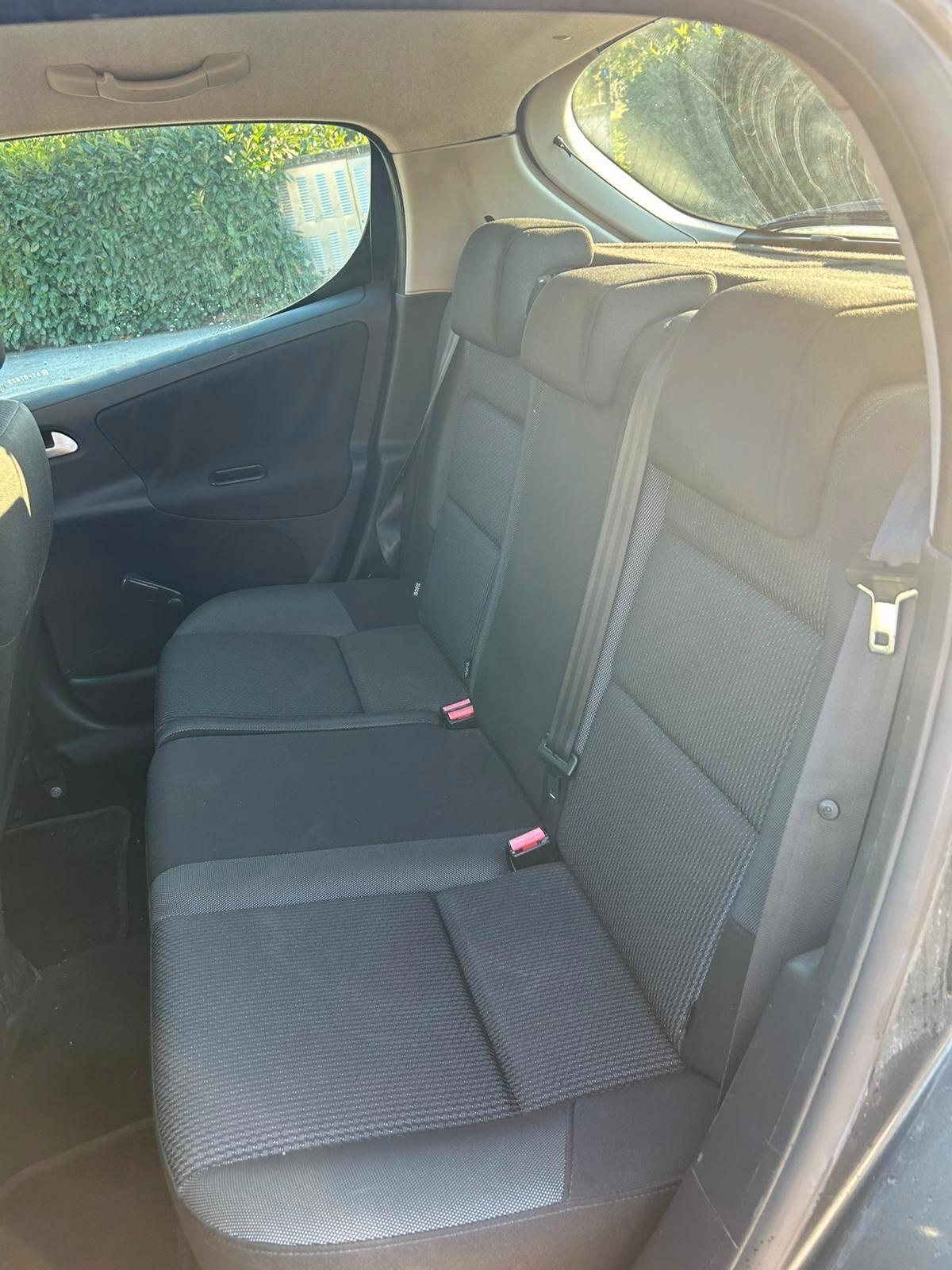 Peugeot 207 1.4 VTi 128000km unico proprietario 5porte