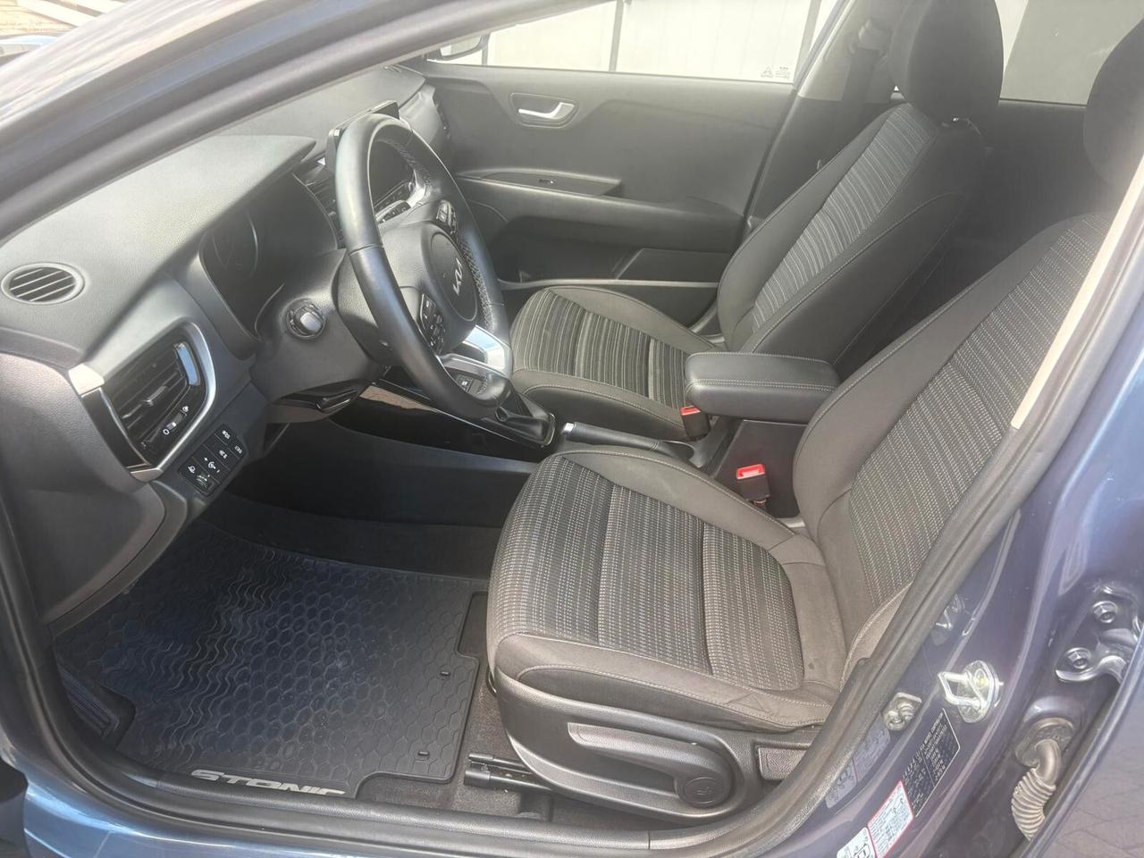 Kia Stonic 1.0 T-GDi 100 CV MHEV iMT GT Line