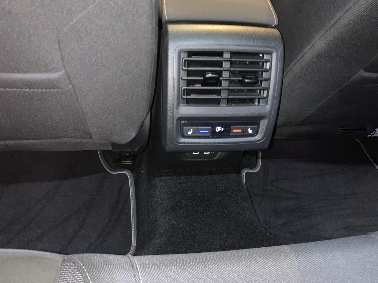 Volkswagen Golf 1.5 eTSI 150 CV EVO ACT DSG Life