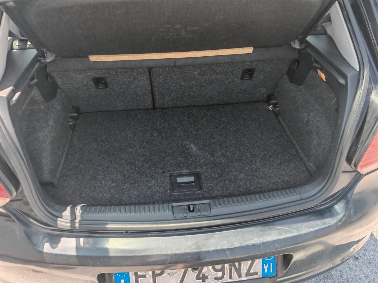 Volkswagen Polo 1.6 tdi 2013 90cv OK Neopatent In Preparazione.