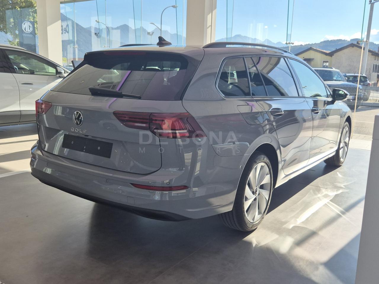 Volkswagen Golf variant 2.0 tdi life 150cv dsg