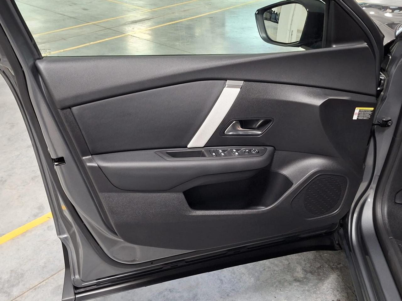 Citroen C4 X 1.2 PureTech 130CV Plus EAT8 Km. 0 MY'25