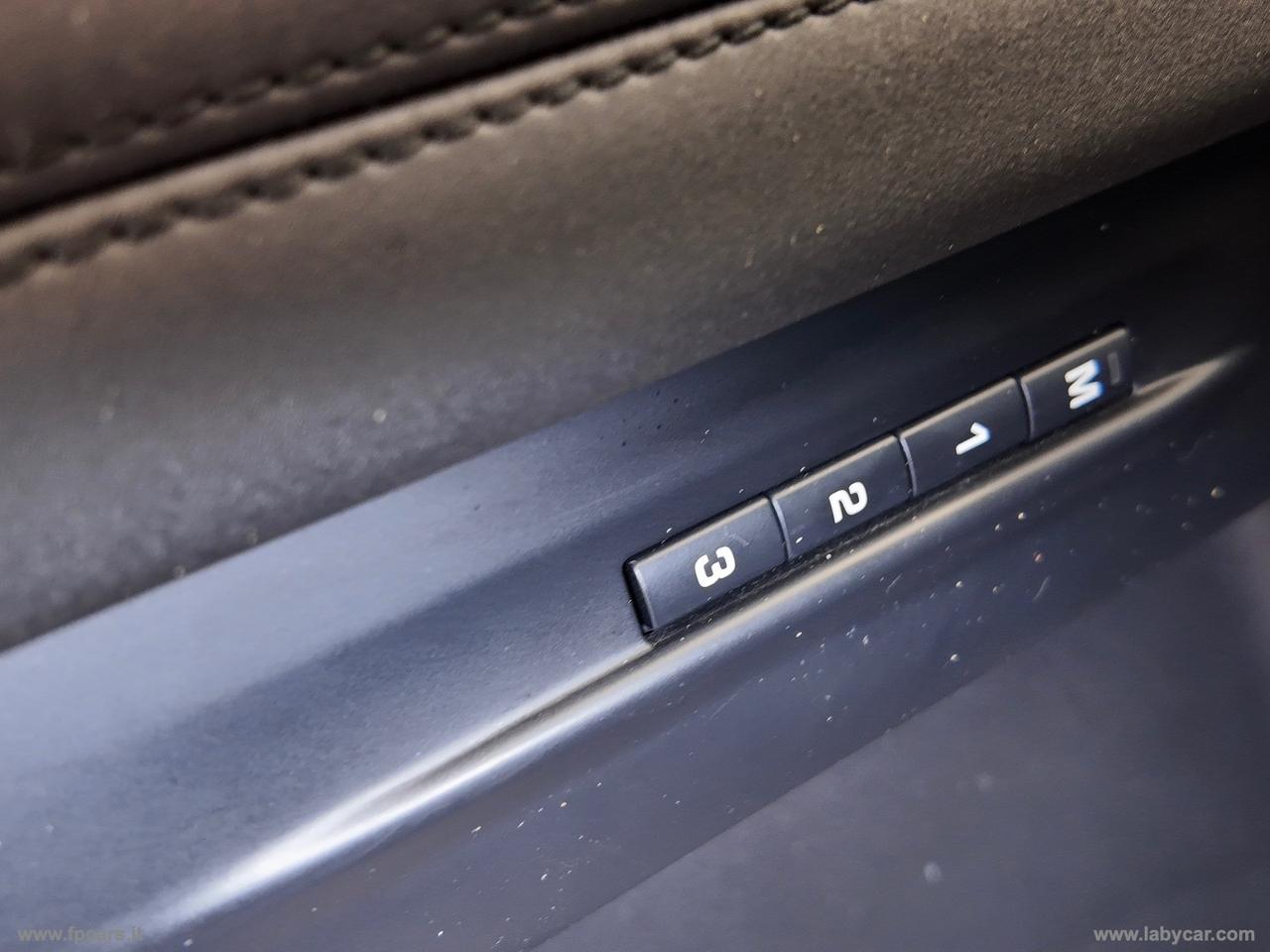 LAND ROVER RR Evoque 2.0D L.Flw 150 AWD R-Dyn.HSE