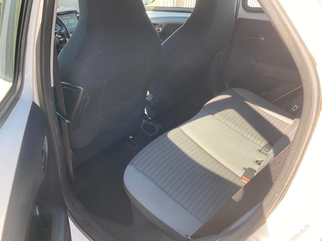 TOYOTA - Aygo - 1.0 VVT-i 72 CV 5p. x-cite - UNIPRO. - FINANZIABILE - PERMUTE