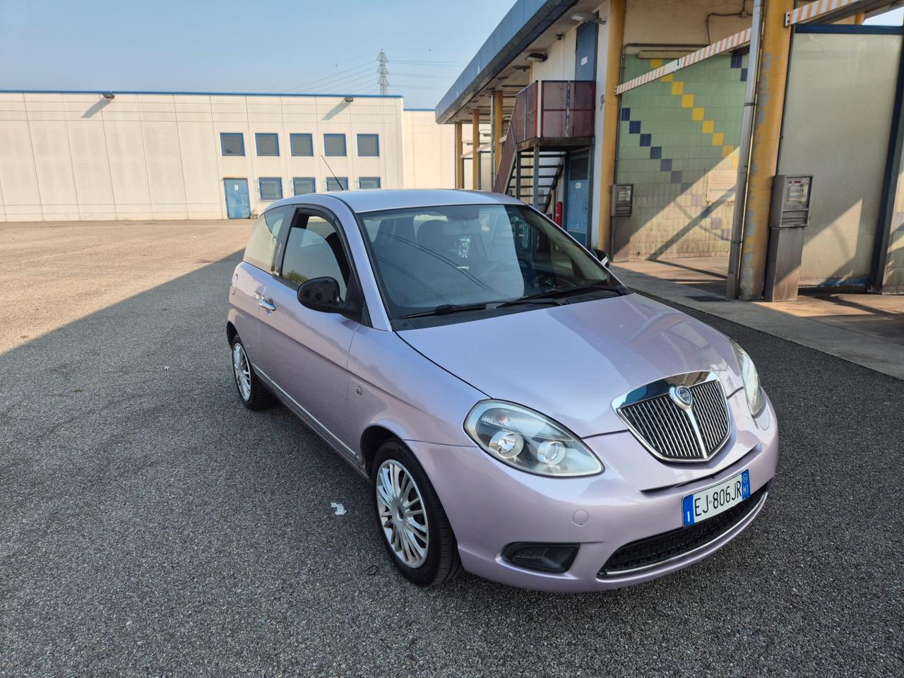 Lancia Ypsilon 1.2 69 CV Diva Euro 5 NEOPATENTATO