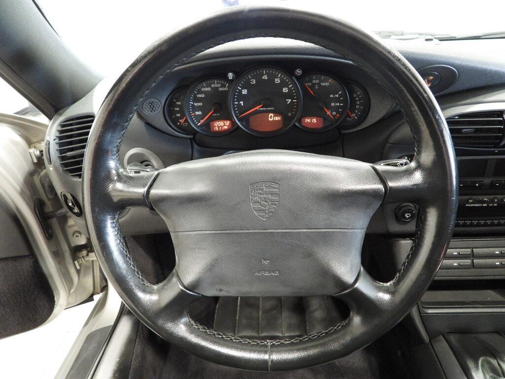 Porsche 911 Coupe 3.4 Carrera