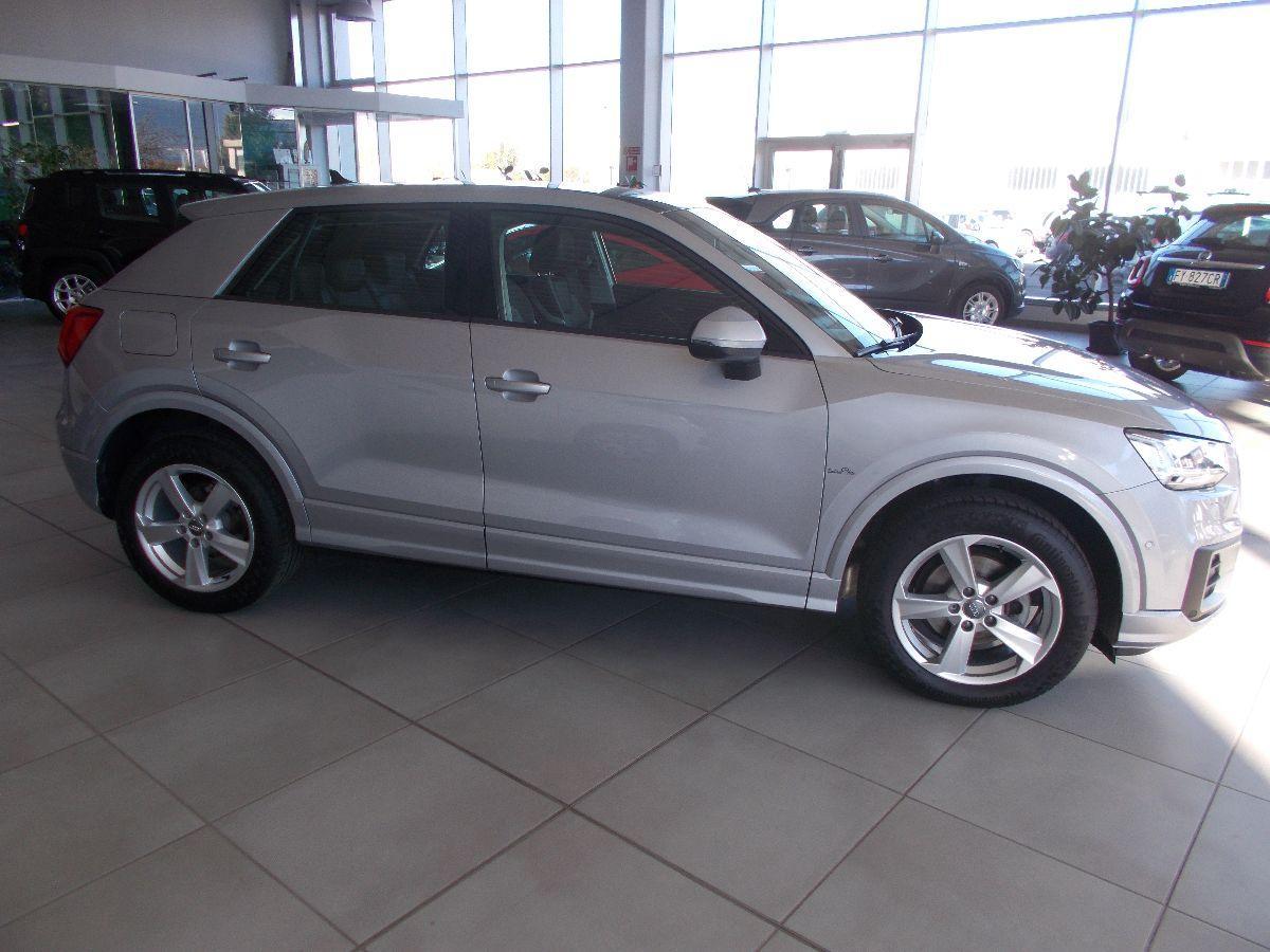 AUDI - Q2 - 30 TDI S tronic Admired