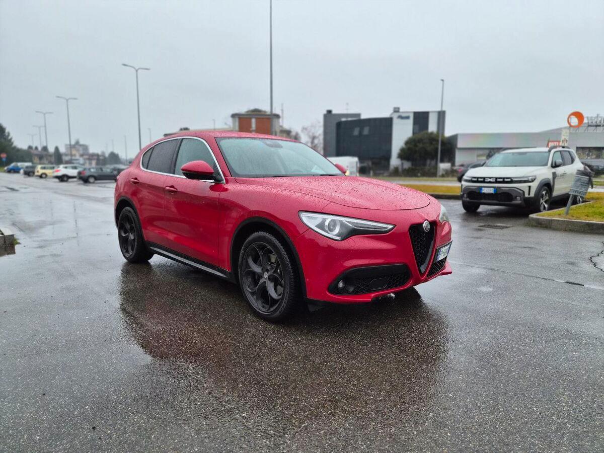 Alfa Romeo Stelvio 2.2 t Business rwd 180cv auto