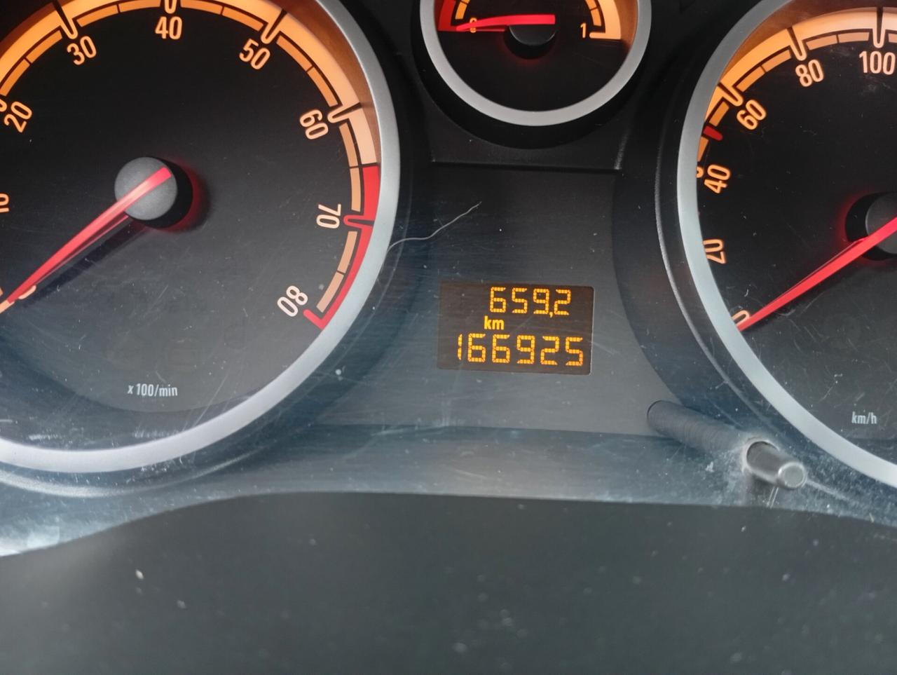 Opel Corsa 1.2 80CV 5 porte GPL-TECH Club