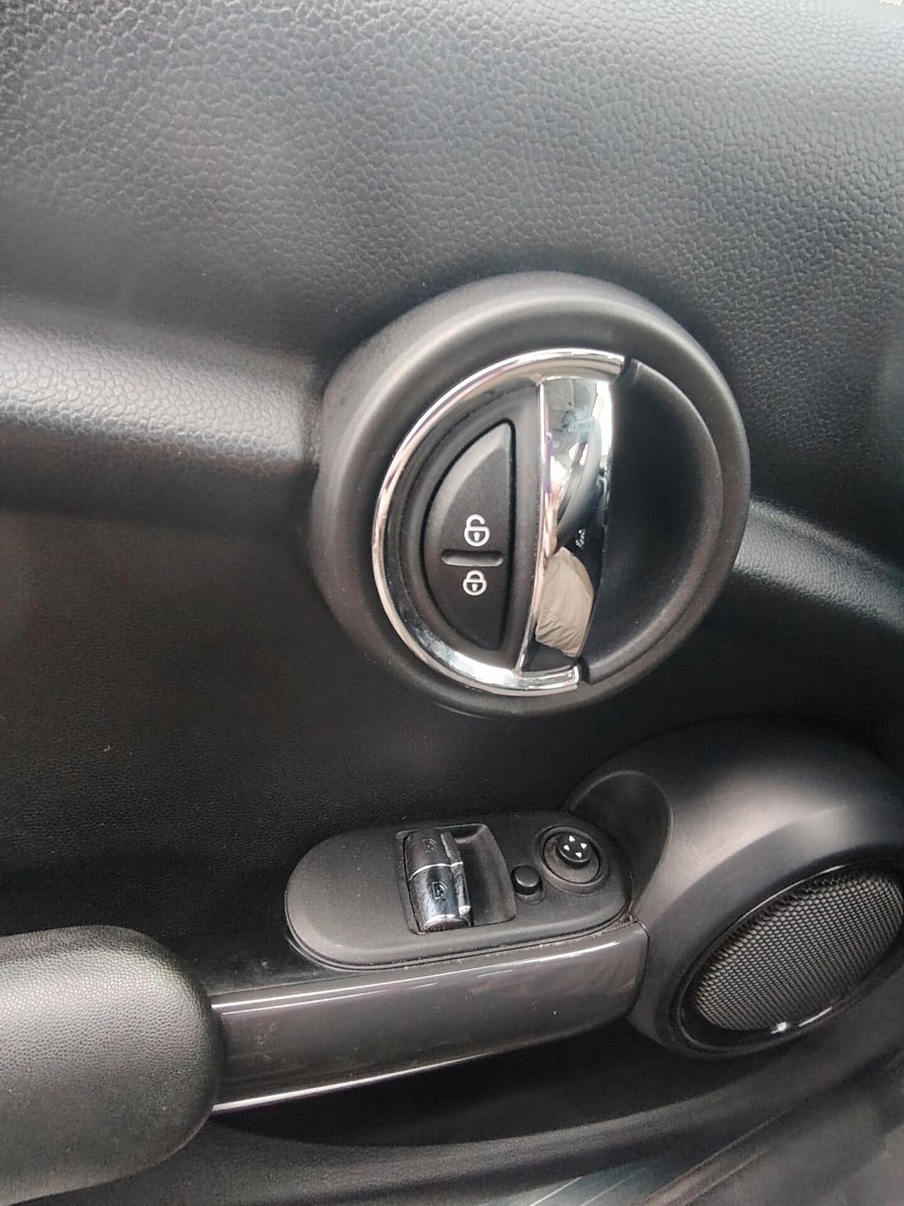 Mini 1.2 One