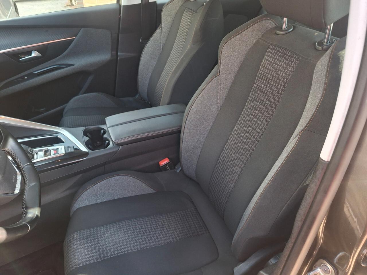 Peugeot 3008 BlueHDi 130 S&S EAT8 Allure